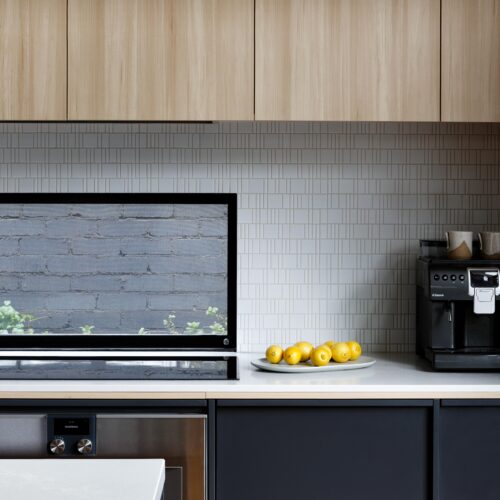 Surrey Hills kitchen with Perini Fitzroy Ceramic splashback tiles